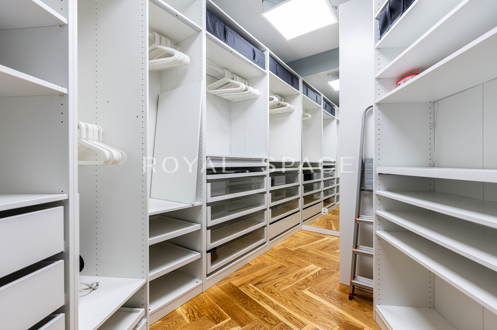 Przeszklony apartament z garażem Wiślane Tarasy!