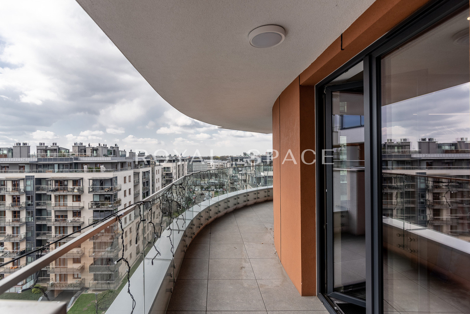 Luksusowy, designerski apartament z tarasem!