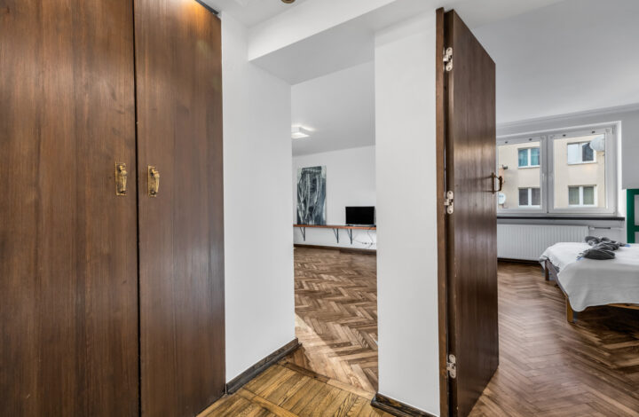 Apartment with investment potential in Wola!