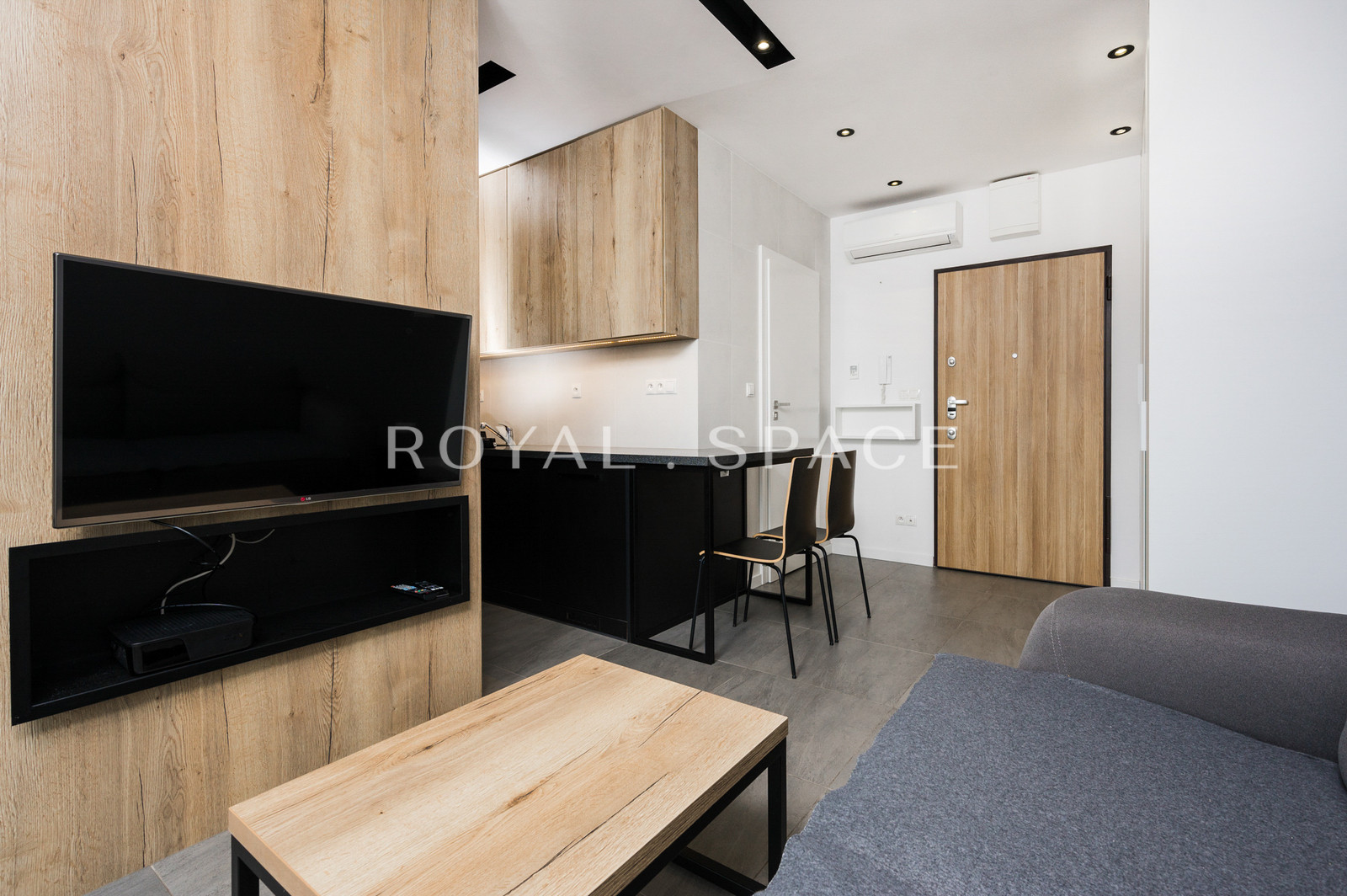 Studio with a large terrace & view of the Vistula!