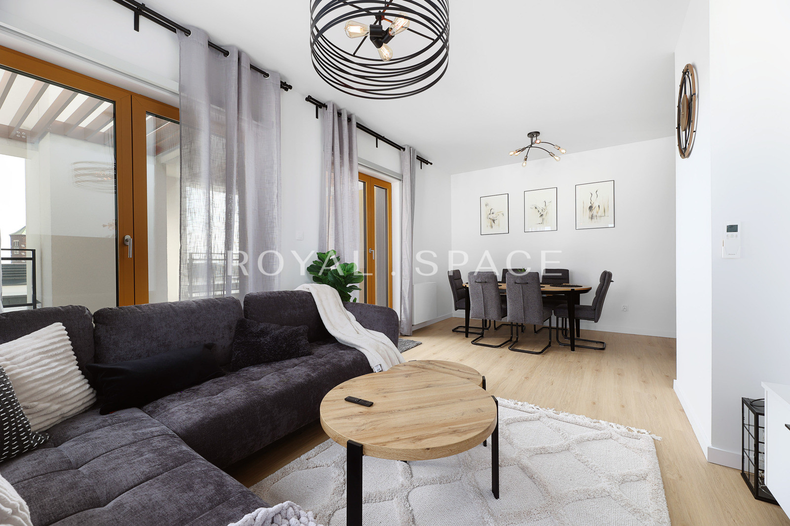 Elegancki apartament z balkonem i tarasem!