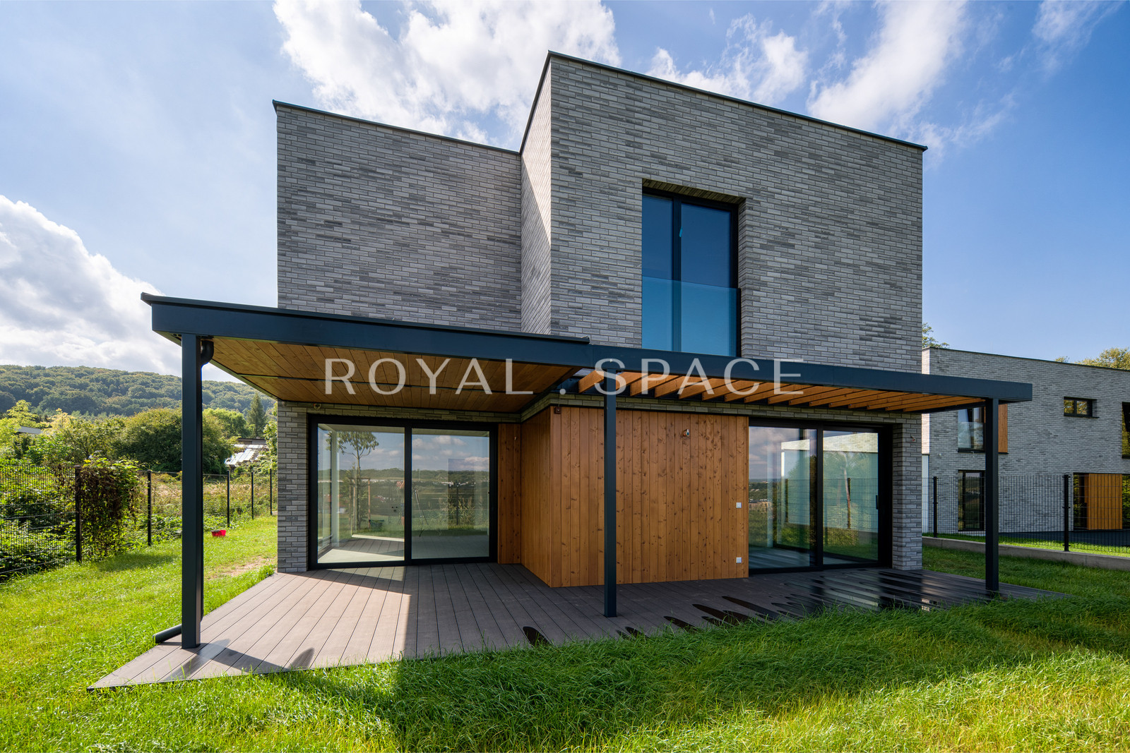 Dom z działką widokową w zamkniętym kompleksie!