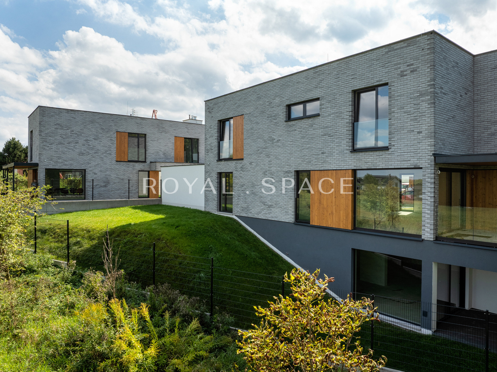 Dom z działką widokową w zamkniętym kompleksie!