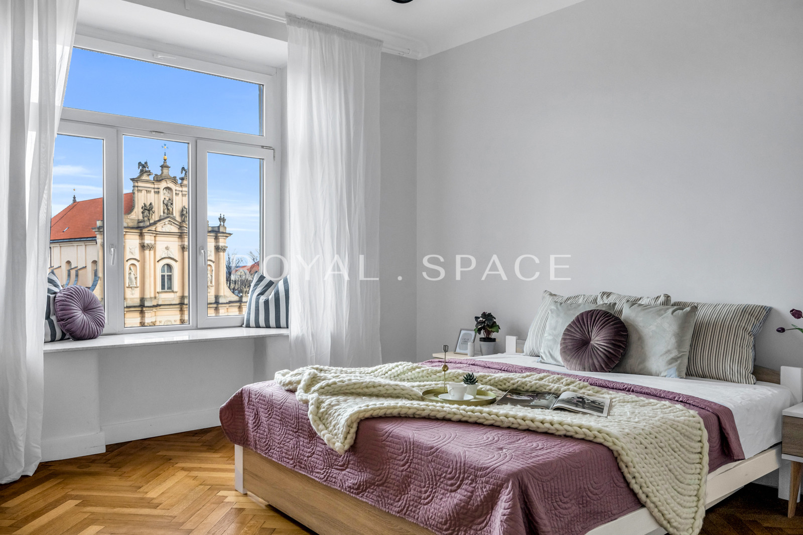Apartment in the “Dom bez Kantów” tenament!