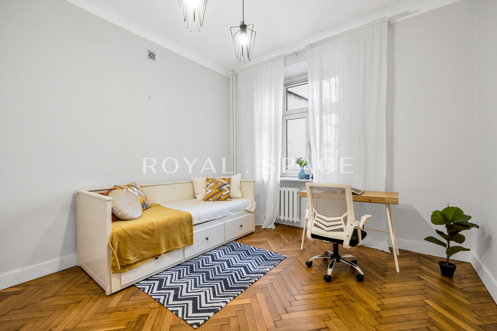 Apartment in the “Dom bez Kantów” tenament!