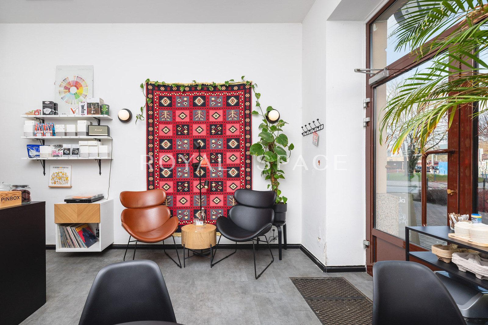 Prospering cafe for sale!