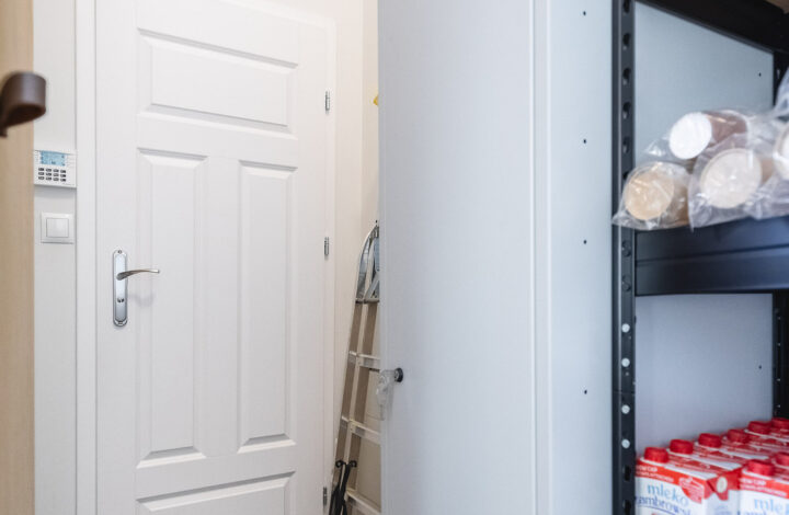 Prospering cafe for sale!