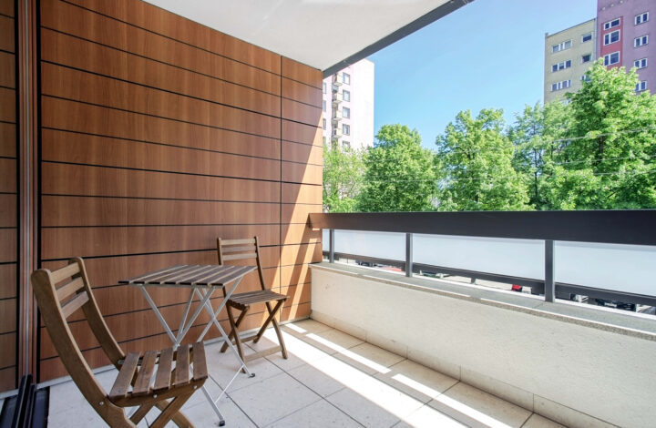 Piękne mieszkanie w apartamentowcu z basenem!