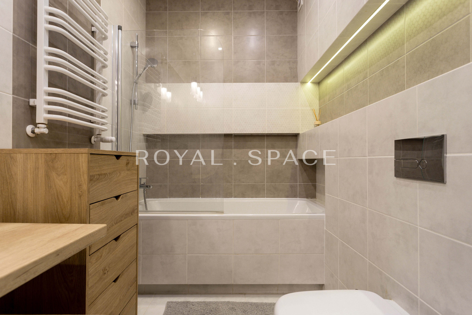 Piękne mieszkanie w apartamentowcu z basenem!