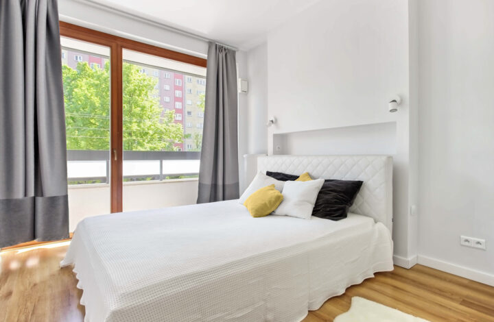 Piękne mieszkanie w apartamentowcu z basenem!