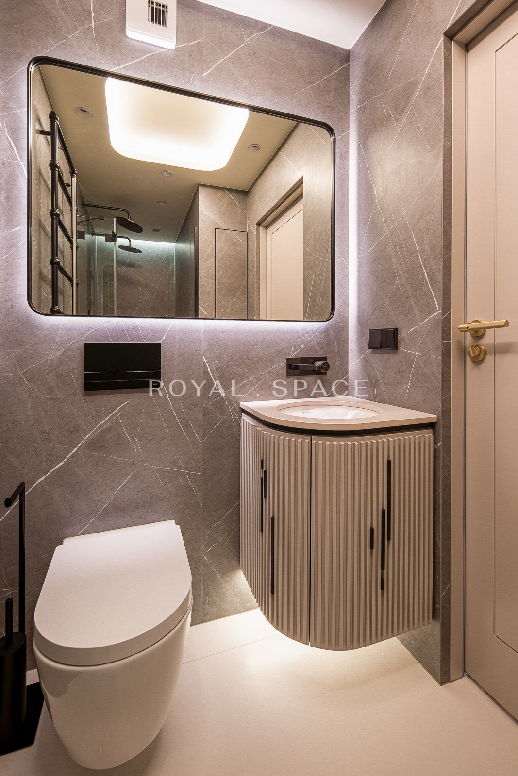 Luksusowy apartament w historycznej kamienicy!