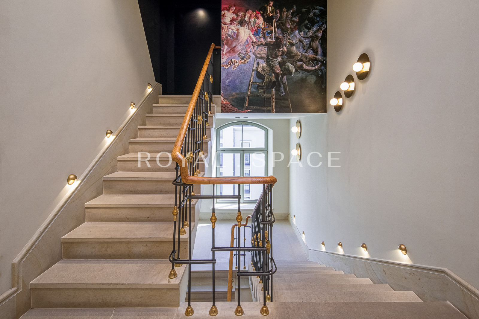 Luksusowy apartament w historycznej kamienicy!