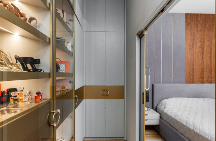 Luxury apartment in a tenement house with a garage