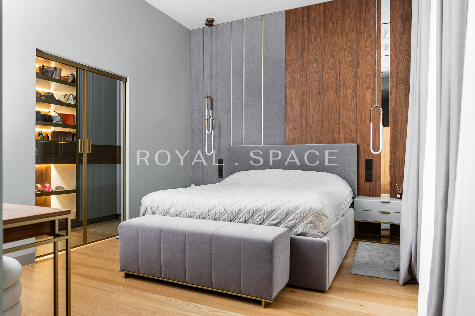 Luxury apartment in a tenement house with a garage