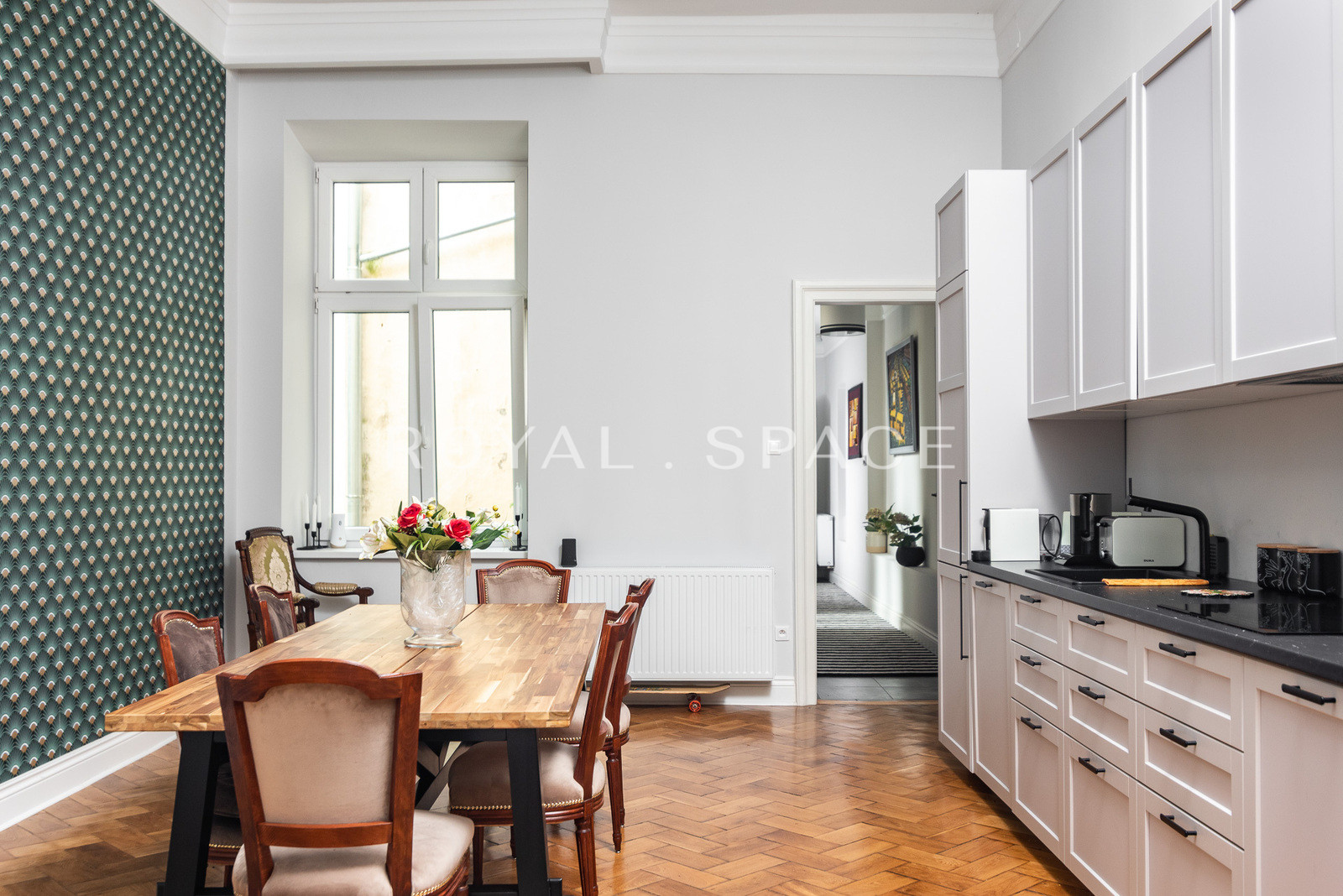 Unikatowy apartament w kamienicy przy Batorego!
