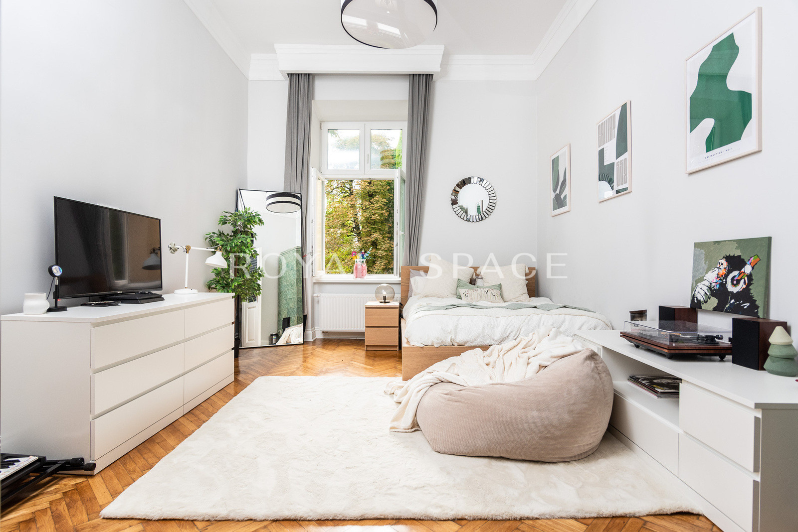 Unikatowy apartament w kamienicy przy Batorego!