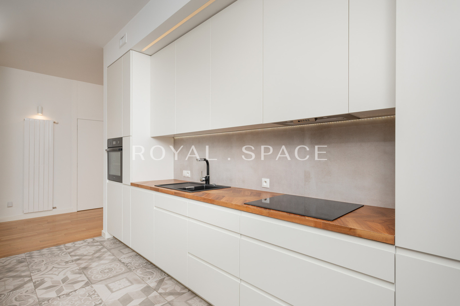 Przestronny dom z pięknym ogrodem w Przegorzałach!