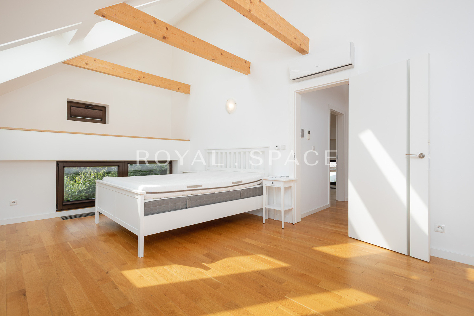 Przestronny dom z pięknym ogrodem w Przegorzałach!