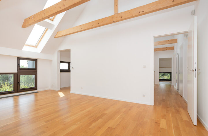 Przestronny dom z pięknym ogrodem w Przegorzałach!