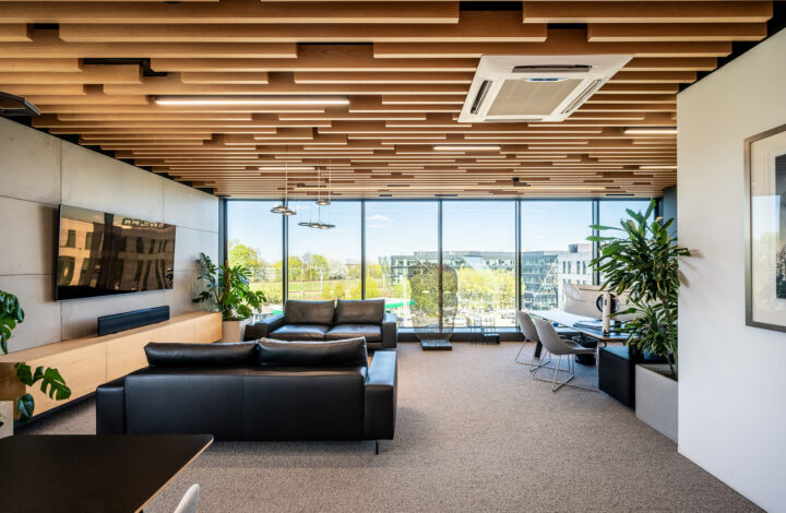 Office premises in a prestigious investment!