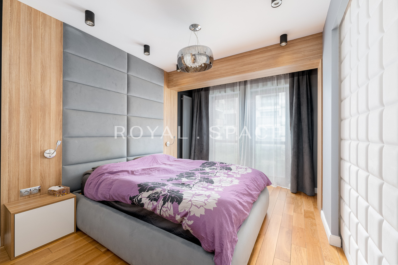 Spacious apartment with walk-in closet & balcony!