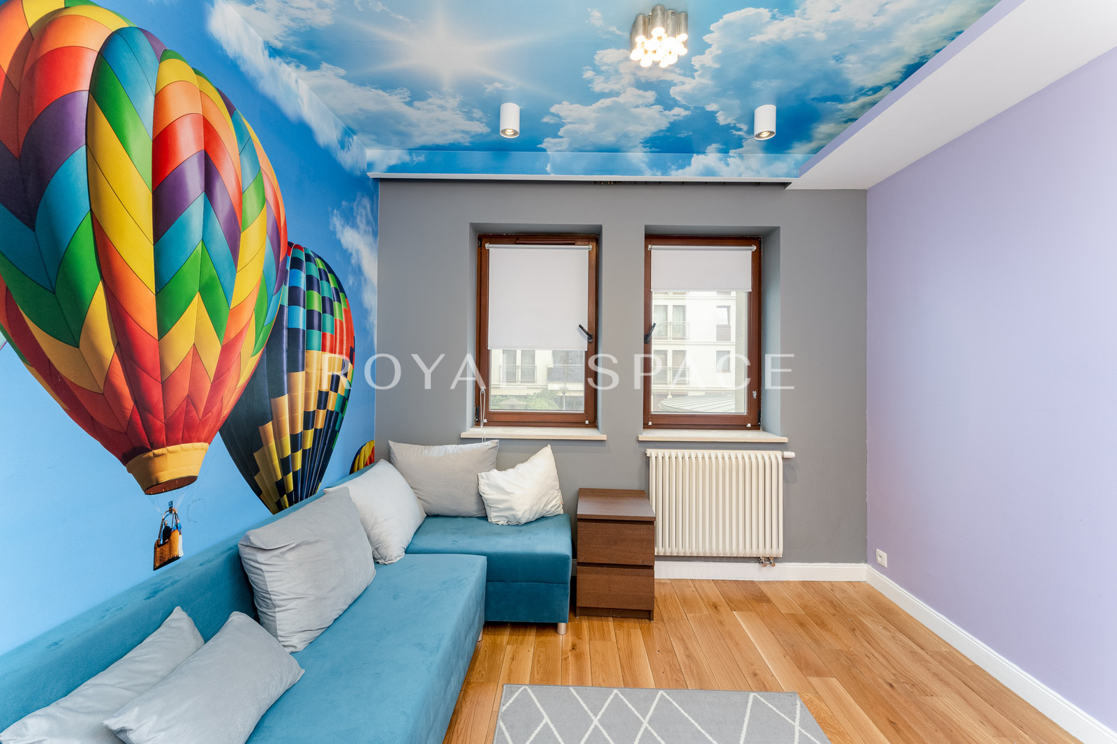 Spacious apartment with walk-in closet & balcony!