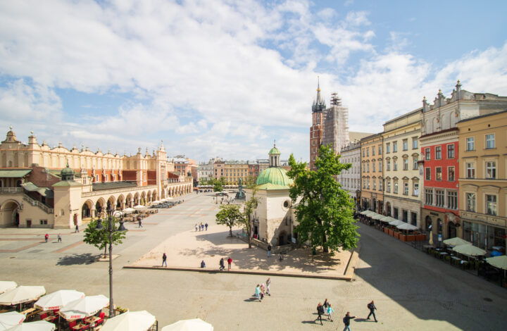 Spacious office space on Main Market Square!