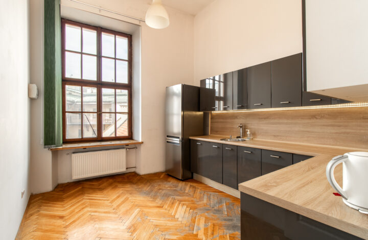 Spacious office space on Main Market Square!