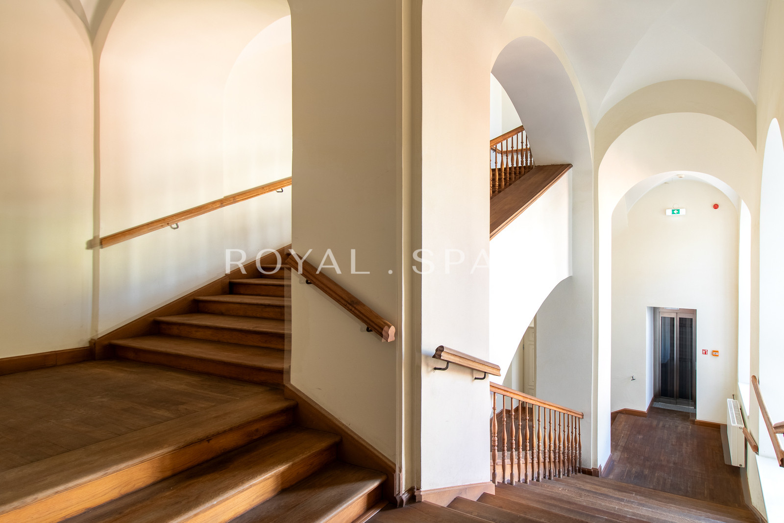 Spacious office space on Main Market Square!