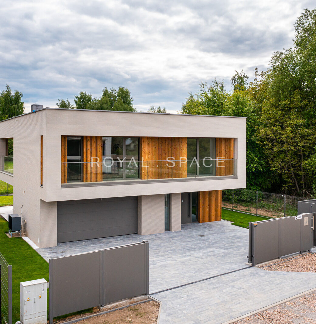 Nowoczesna willa na Woli Justowskiej!