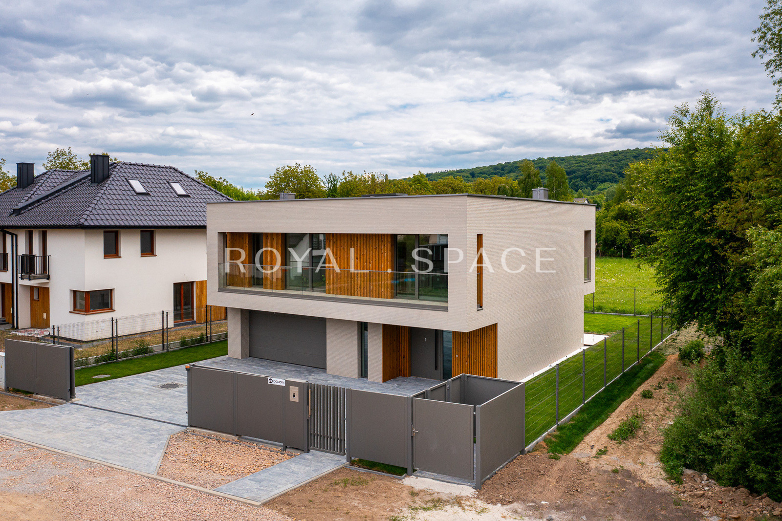 Nowoczesna willa na Woli Justowskiej!