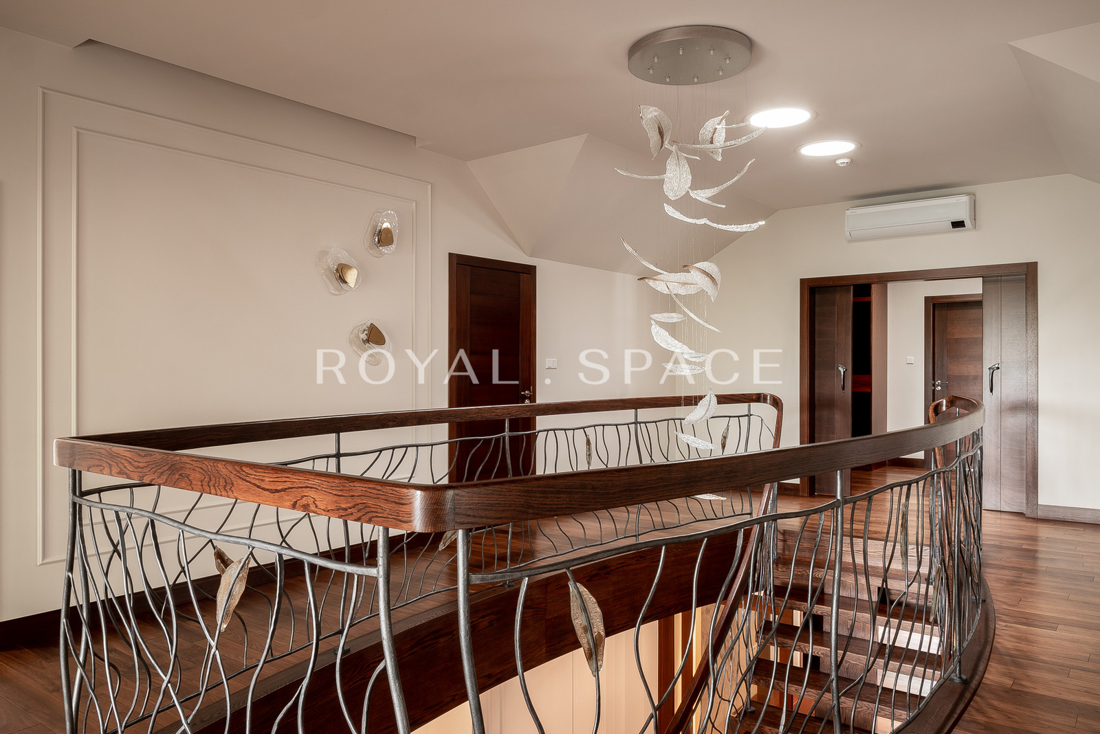 Унікальна резиденція з басейном на півночі Кракова!