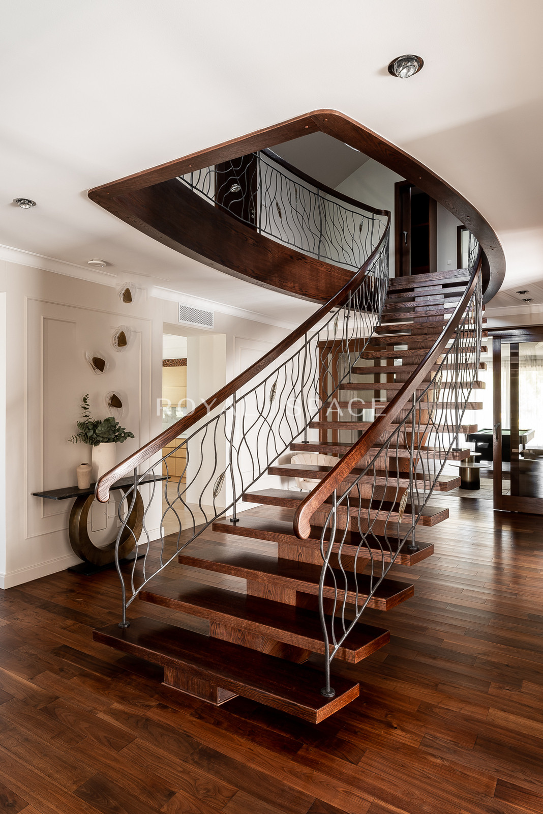 Унікальна резиденція з басейном на півночі Кракова!