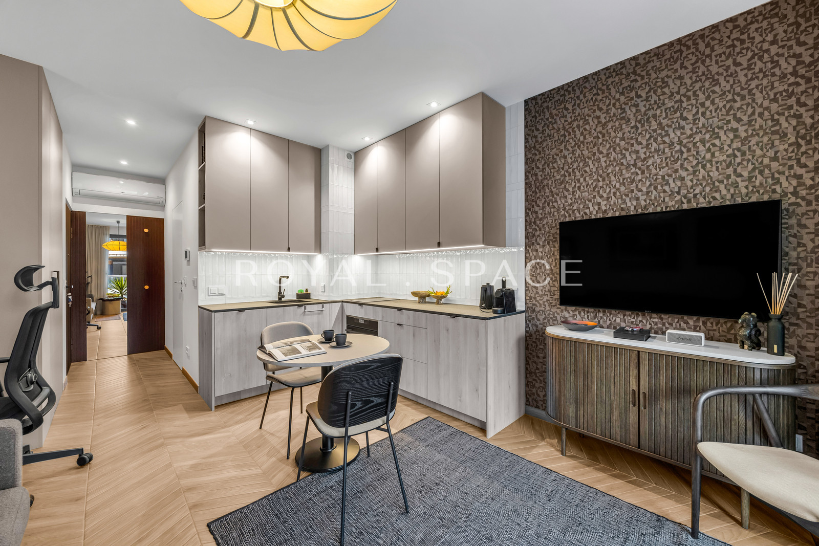 Funkcjonalne studio na Emilii Plater!