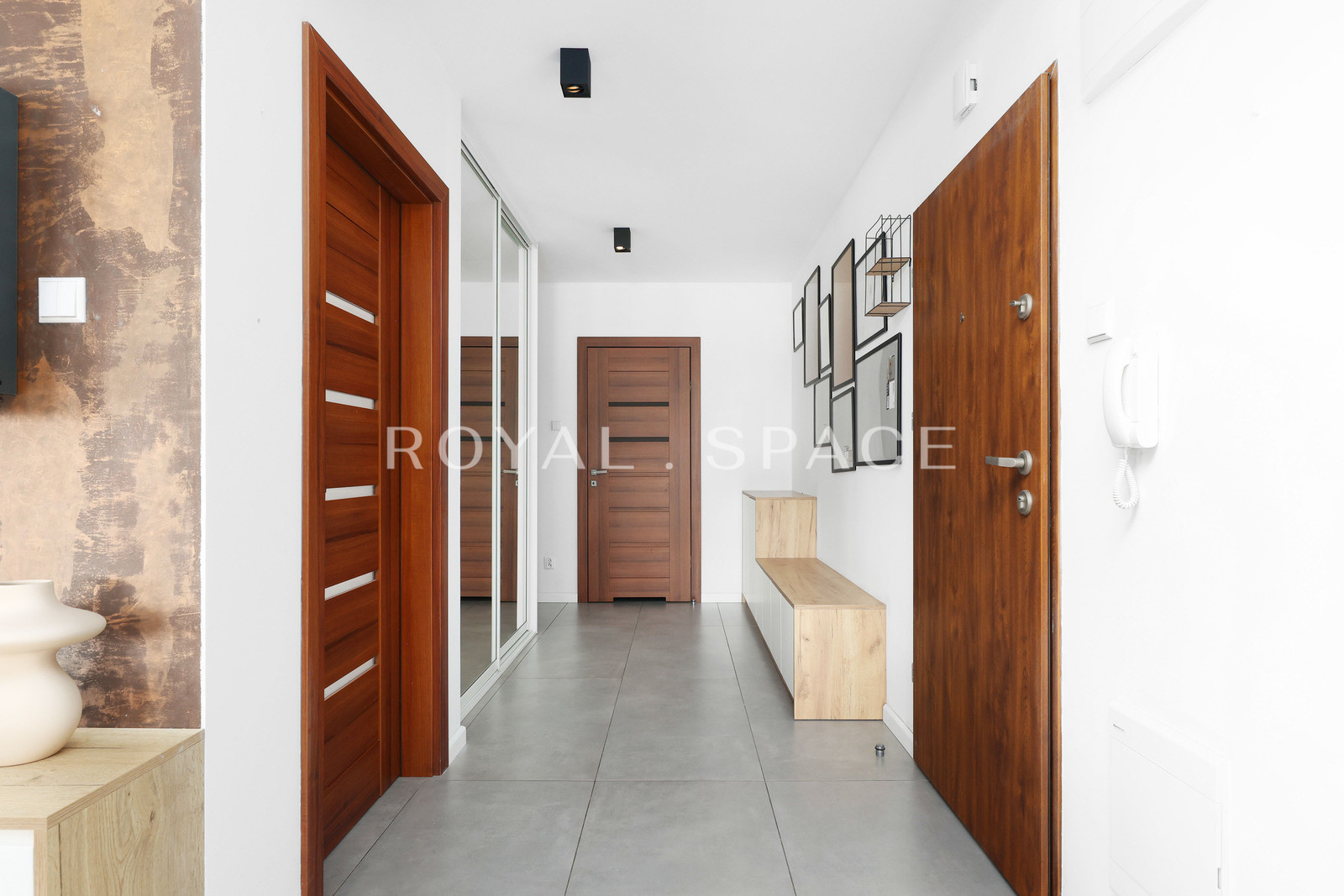 Spacious flat near Zakrzówek and Hsbc!