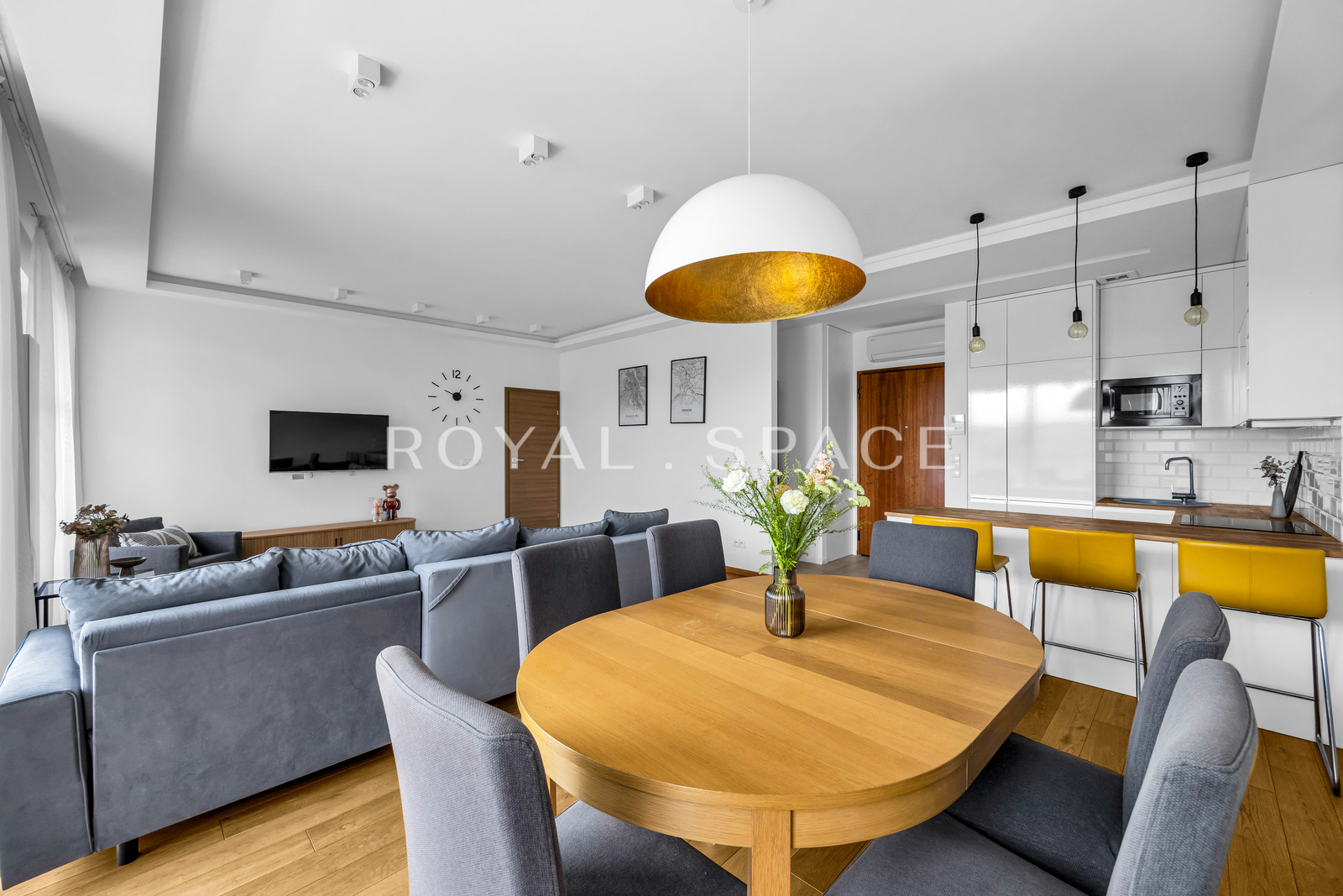 Apartment in Powiśle with a view of the gardens!