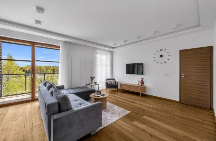 Apartment in Powiśle with a view of the gardens!