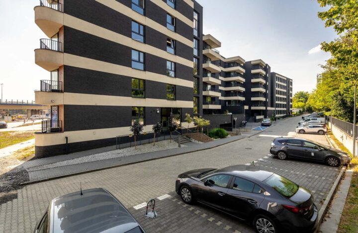 2-bedroom apartment next to shopping mall Serenada