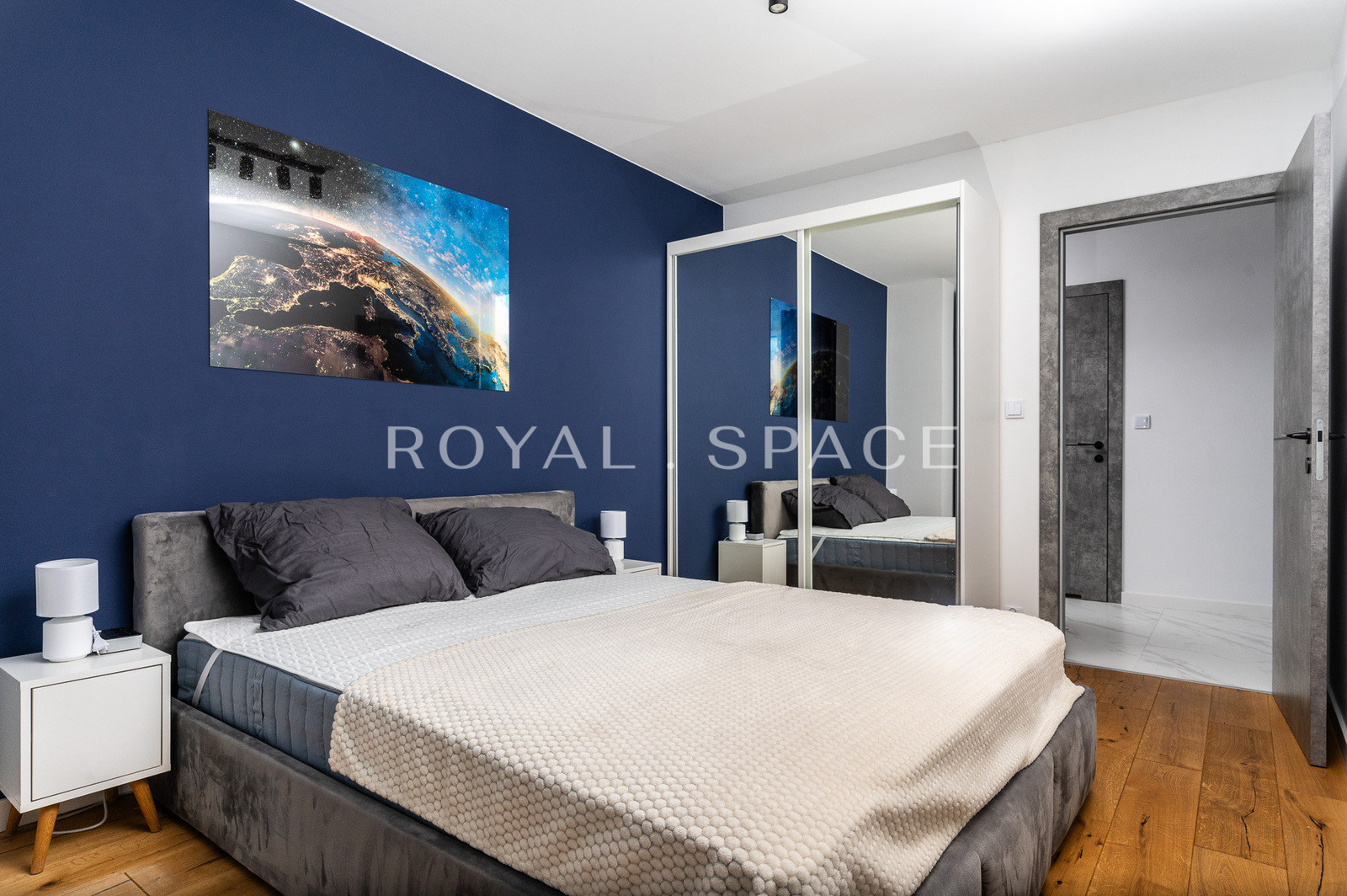2-bedroom apartment next to shopping mall Serenada