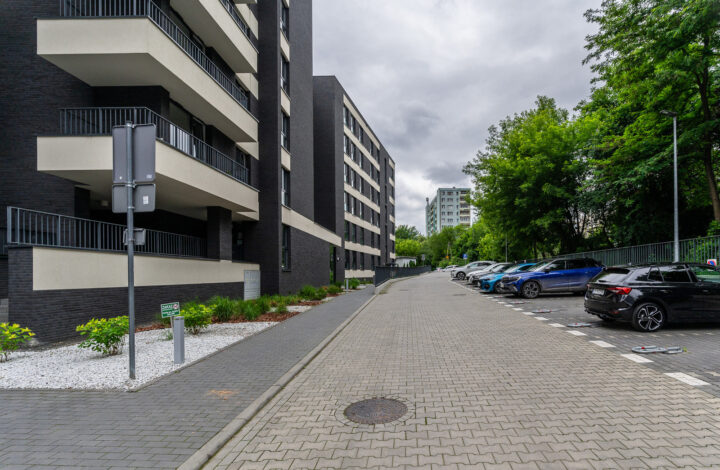 2-bedroom apartment next to shopping mall Serenada