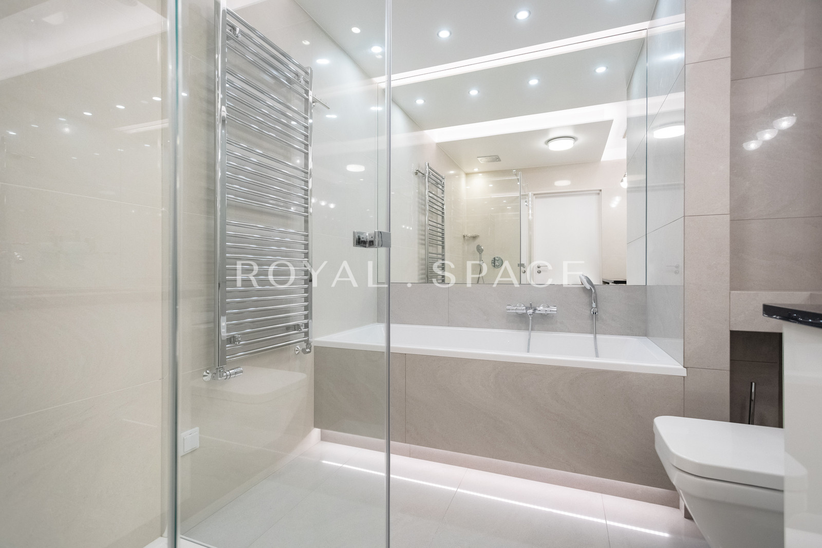 Apartment on the 9th floor in Grzegórzki