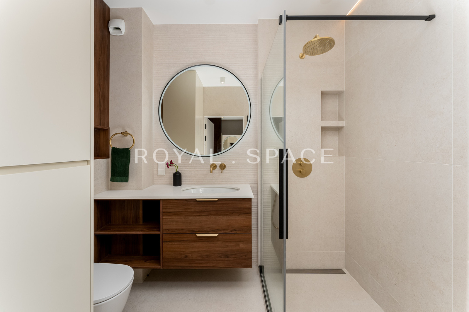 Komfortowe mieszkanie z balkonem i parkingiem!