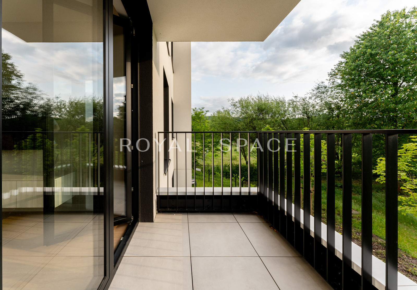 Komfortowe mieszkanie z balkonem i parkingiem!