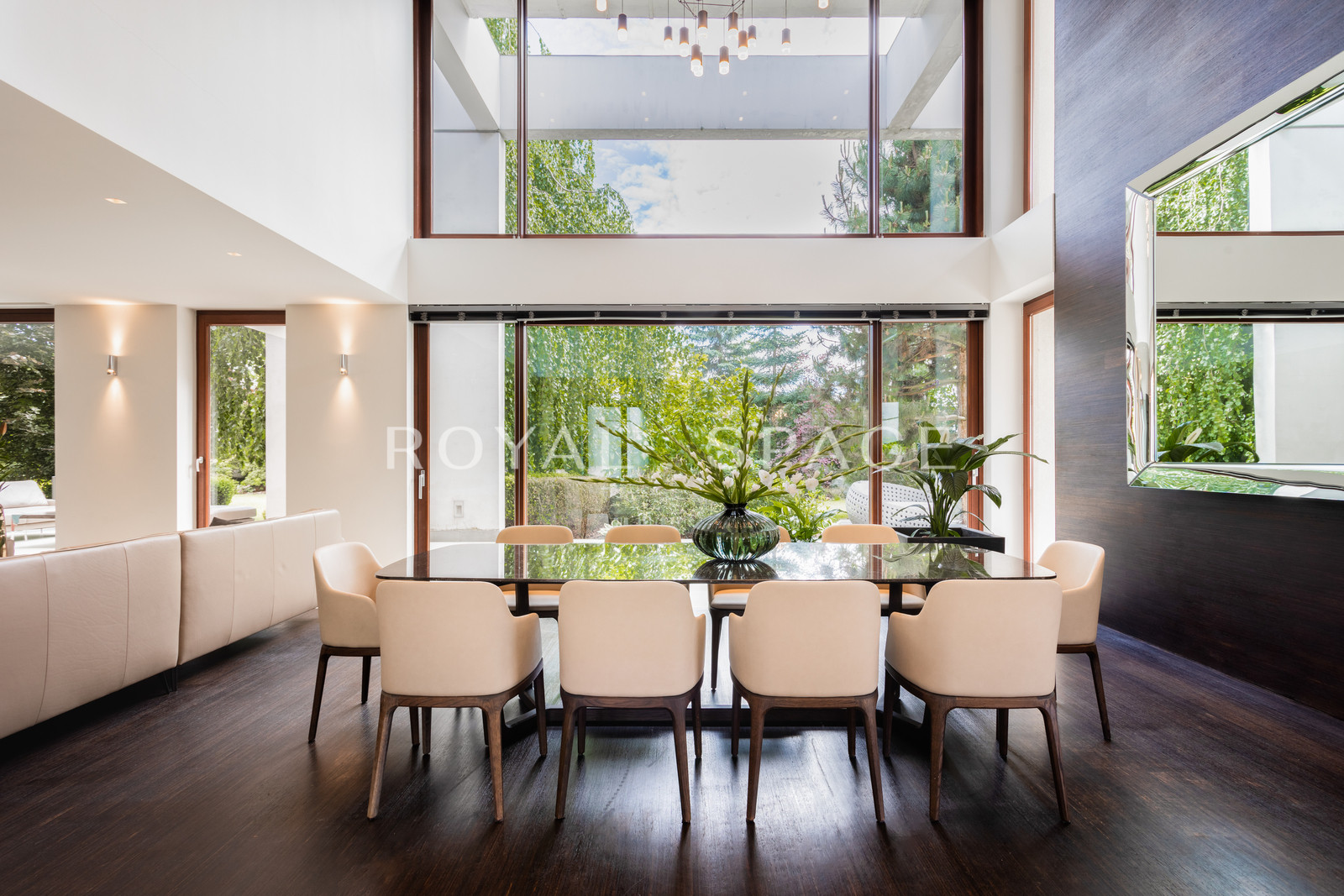 Luksusowa willa z dużym ogrodem na Bielanach!