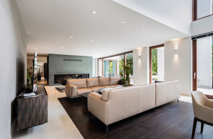 Luksusowa willa z dużym ogrodem na Bielanach!