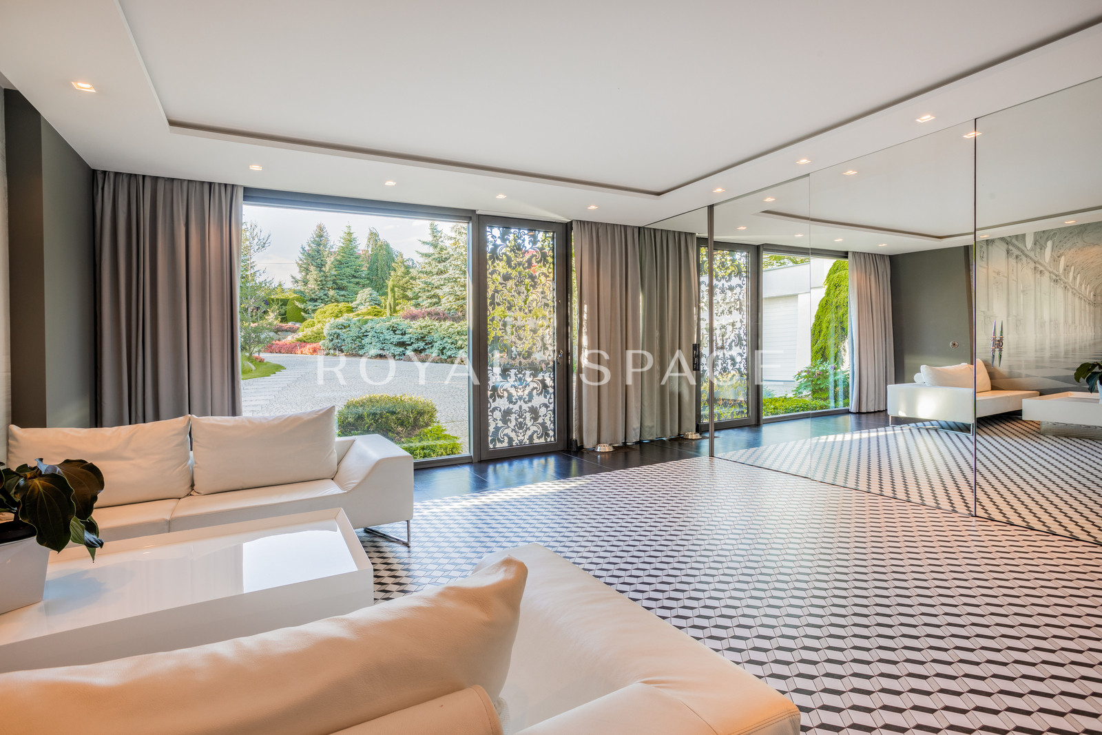 Luksusowa willa z dużym ogrodem na Bielanach!