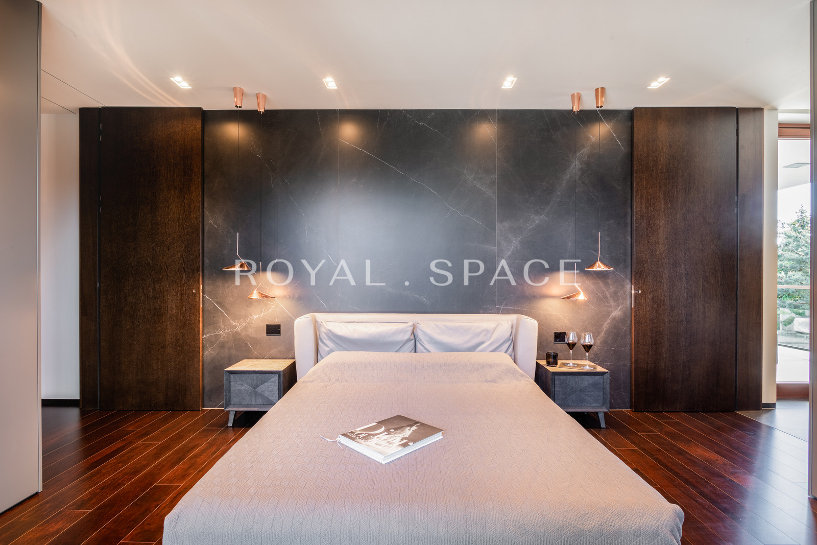 Luksusowa willa z dużym ogrodem na Bielanach!