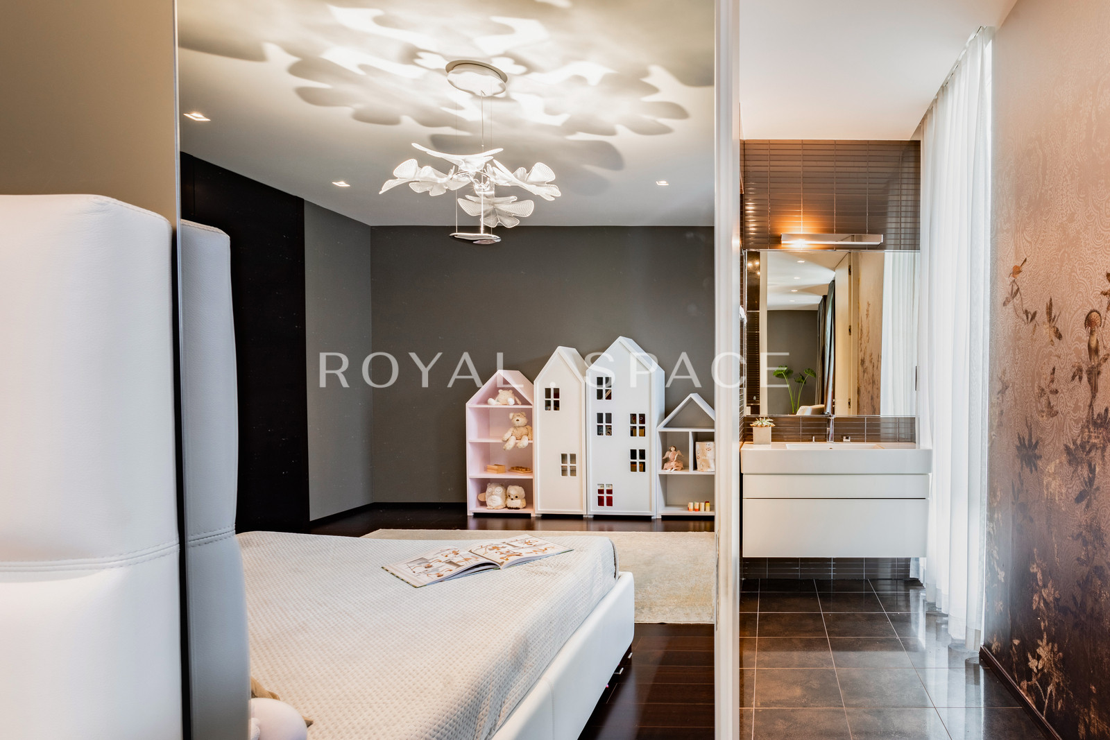 Luksusowa willa z dużym ogrodem na Bielanach!