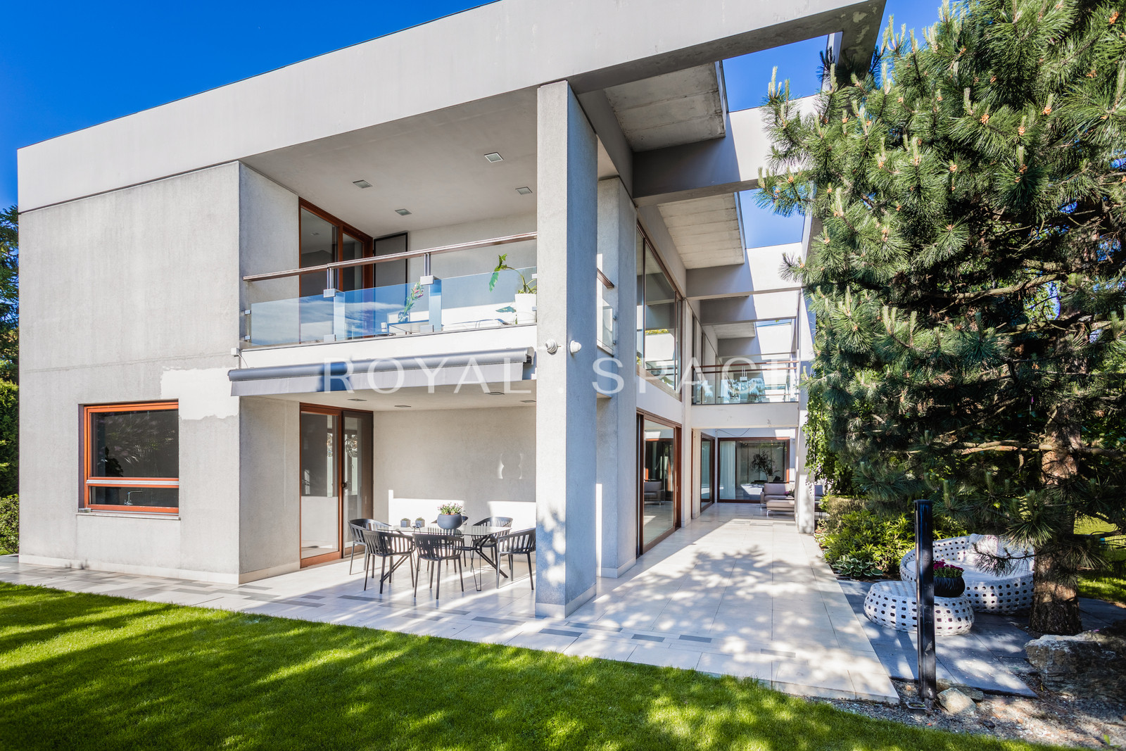 Luksusowa willa z dużym ogrodem na Bielanach!