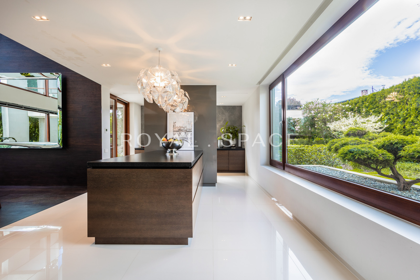 Luksusowa willa z dużym ogrodem na Bielanach!